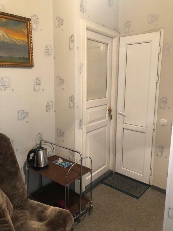 Second Room Erivan Exterior foto